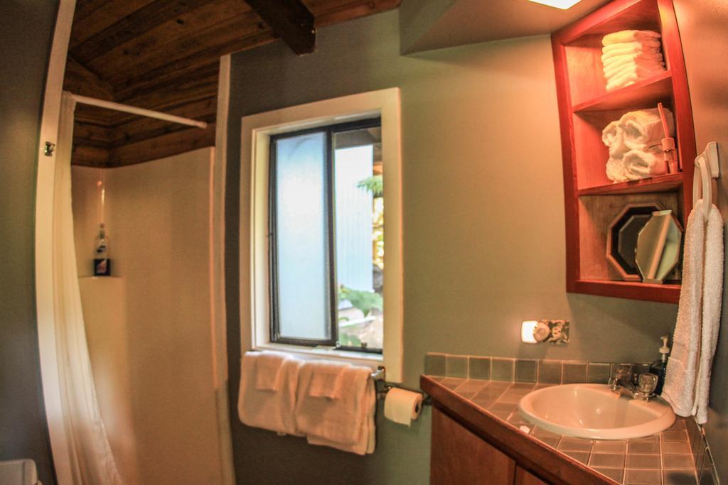 Volcano Village Lodge Rum bild